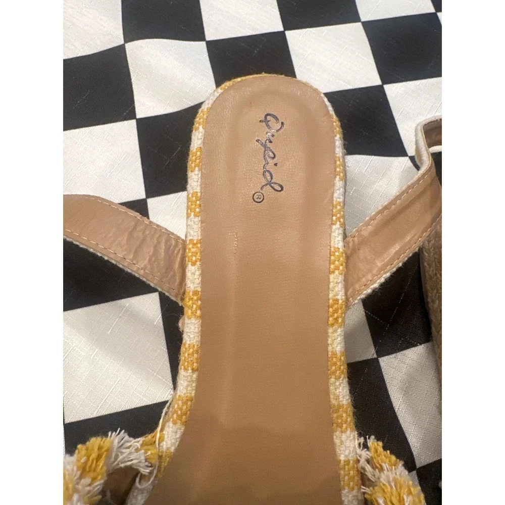 Qupid Womens Yellow White Striped Fringe Espadrille Platform Wedge Sandals 10